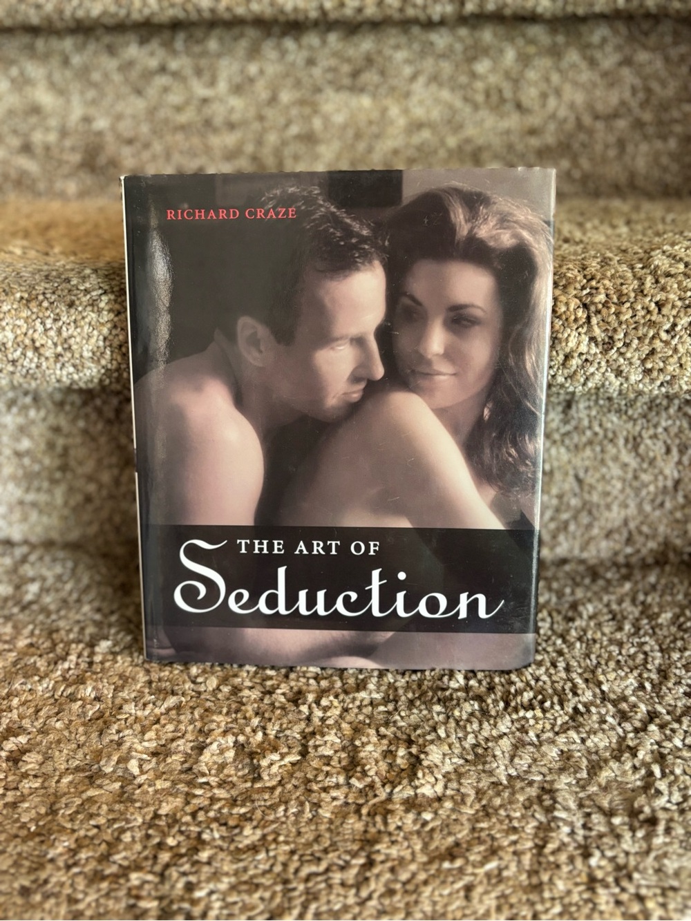 The Art of Seduction by Robert Greene - Black Cover
